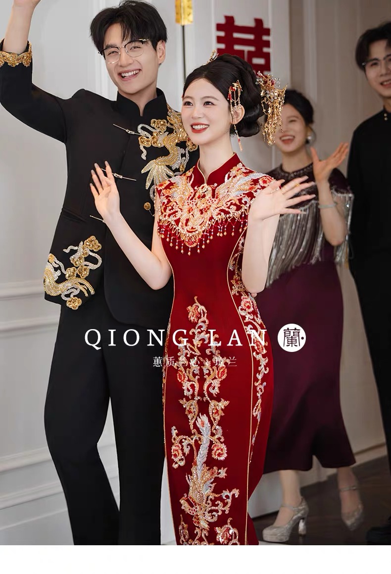 Sườn xám ôm dáng thêu hoa văn_I110