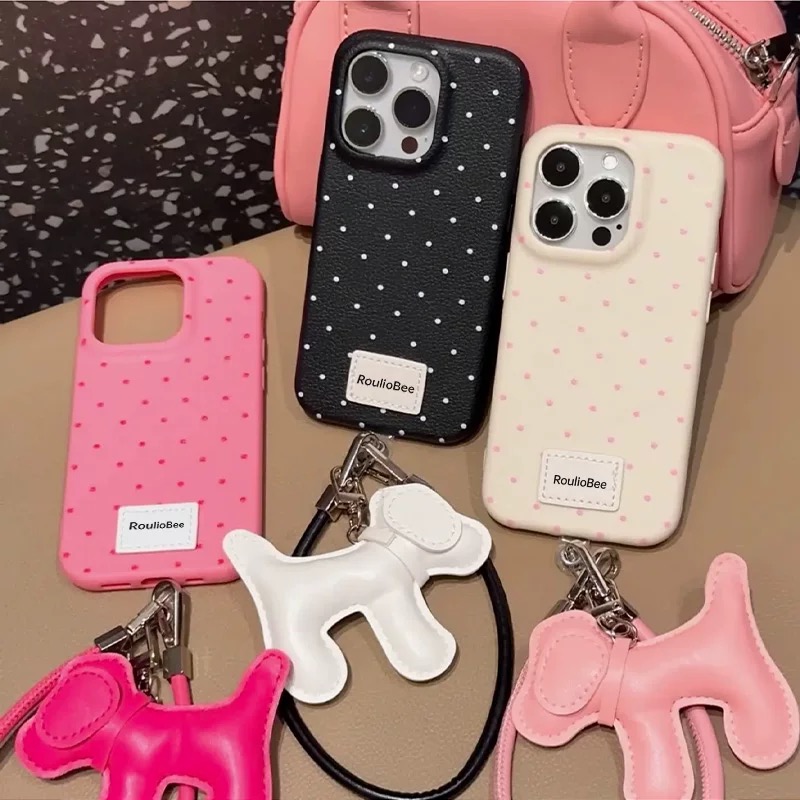 Ốp lưng chấm bi kèm charm chó_O52 (Iphone & Huawei)