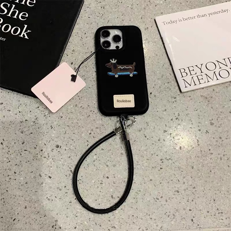 Ốp lưng điện thoại da mềm thêu hình cún kèm dây đeo_O195 (Iphone & Huawei)