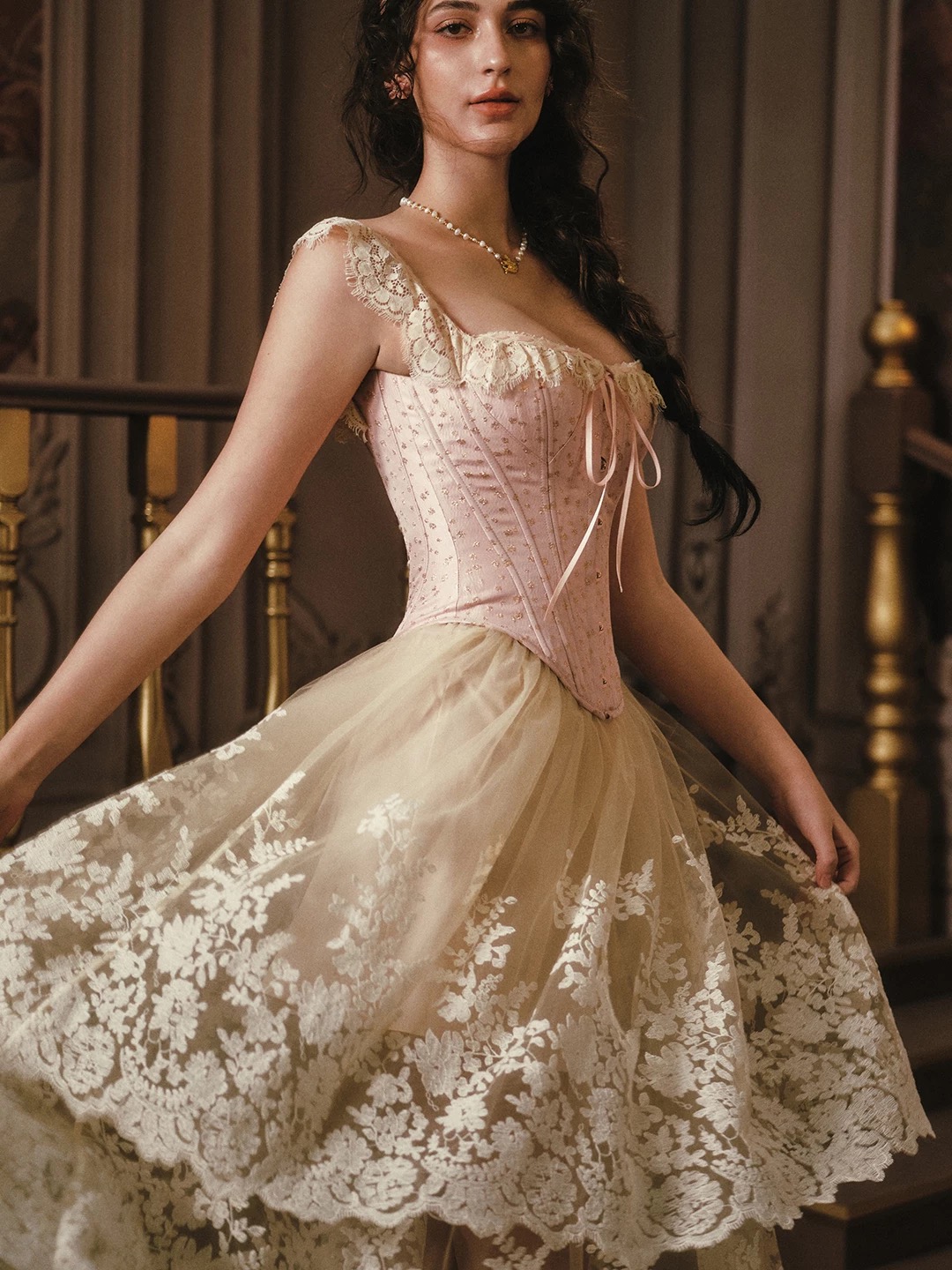 Lacemade váy corset ren vàng kem dáng xòe cổ điển_V31