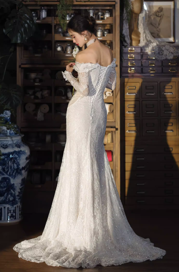 Váy cưới công chúa ren kim tuyến tay dài_I05