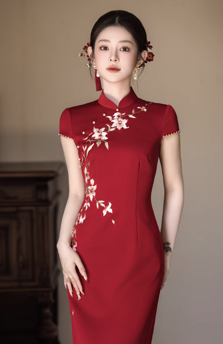 Sườn xám cách tân thêu hoa nổi dáng ôm tôn dáng_I54