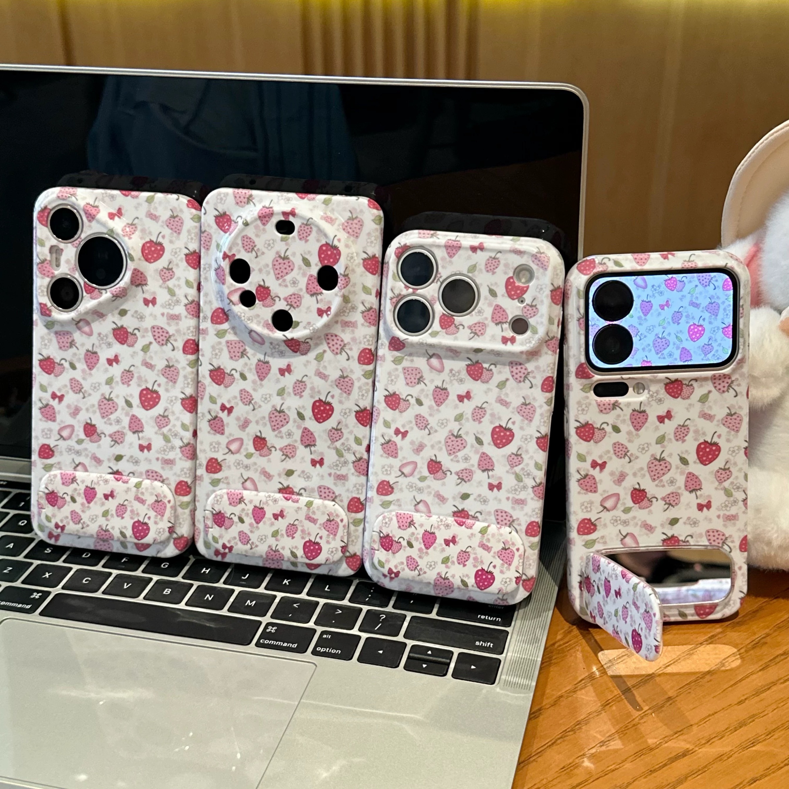 Ốp lưng dâu tây kèm gương_O08 (Iphone, Huawei, Honor, OPPO, Vivo, Xiaomi & Redmi)