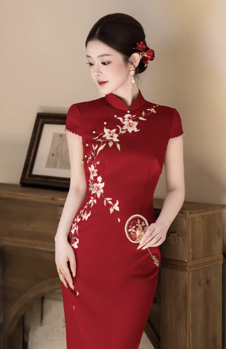 Sườn xám cách tân thêu hoa nổi dáng ôm tôn dáng_I54