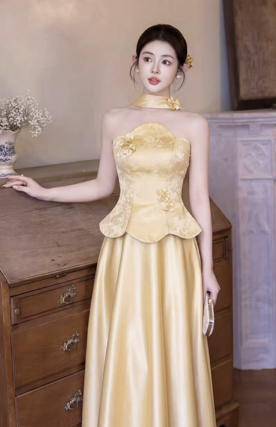 Sườn xám dáng dài cổ yếm sang trọng_I45