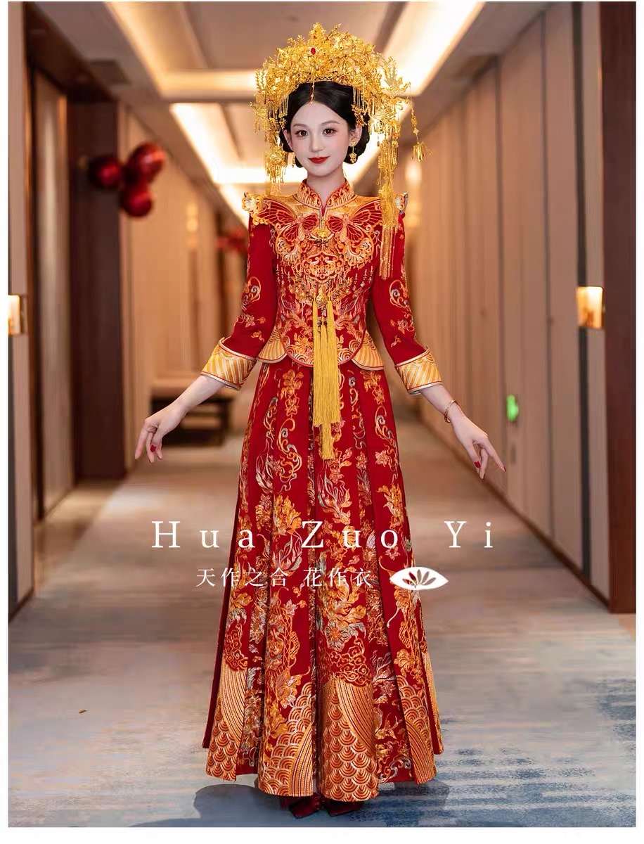 Sườn xám cưới Trung Hoa đỏ thêu họa tiết rồng phượng_I143