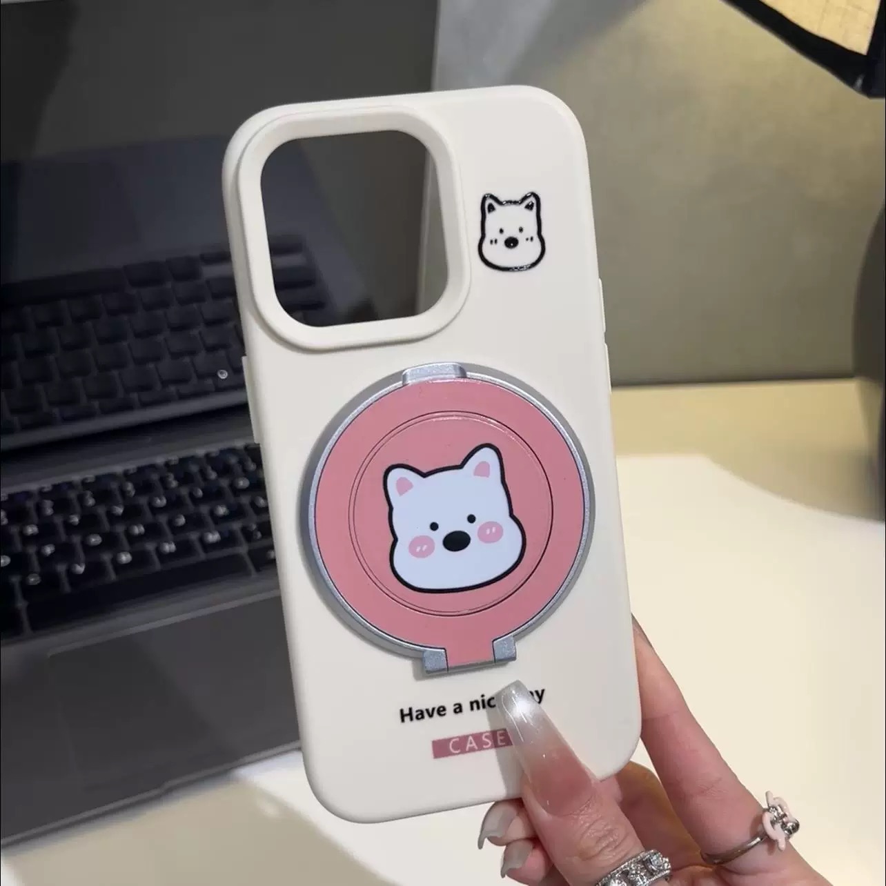 Ốp lưng mèo dễ thương kèm giá đỡ điện thoại_O25 (Tất cả các dòng Iphone)