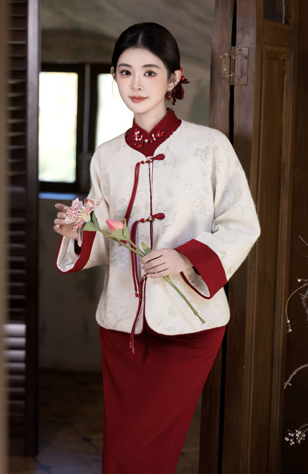 Váy sườn xám đỏ phối áo khoác cổ tàu tinh tế_I76
