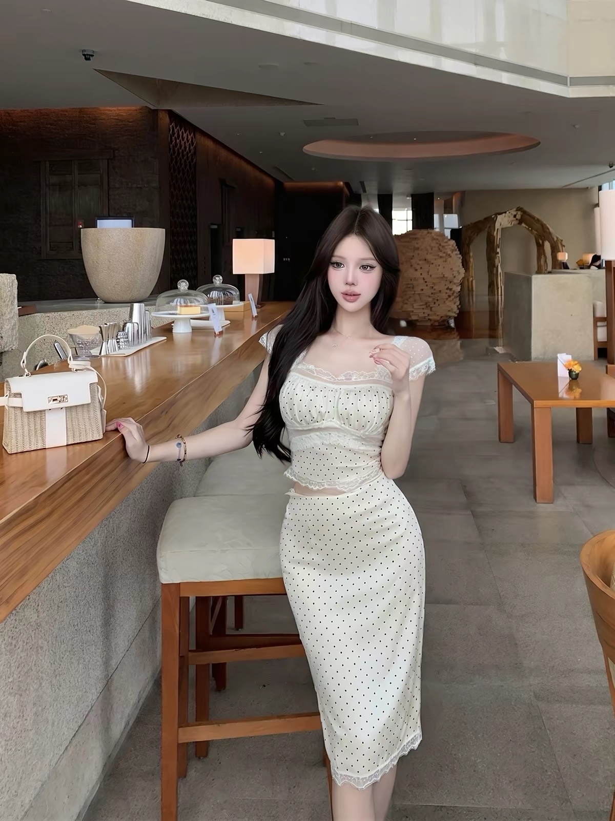 Váy midi ôm dáng phối ren_V44