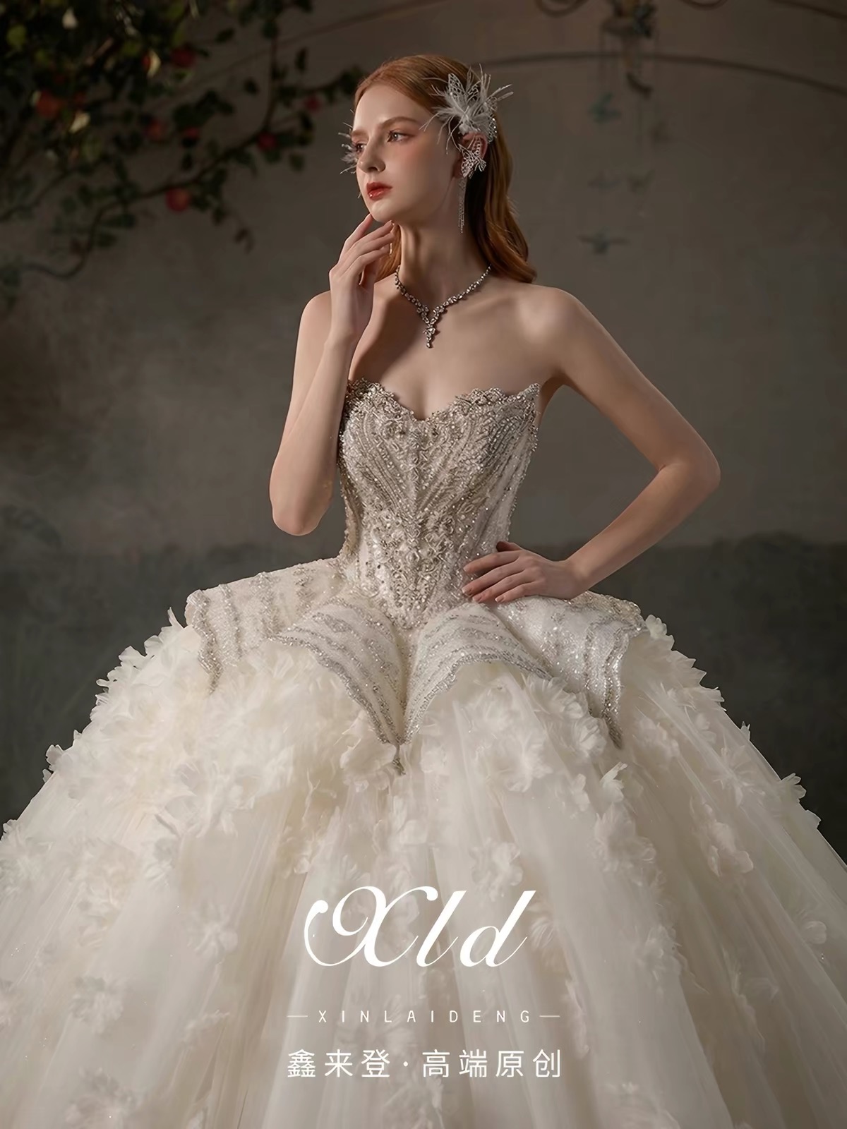 Váy cưới công chúa cúp ngực đính đá họa tiết ren hoa_134