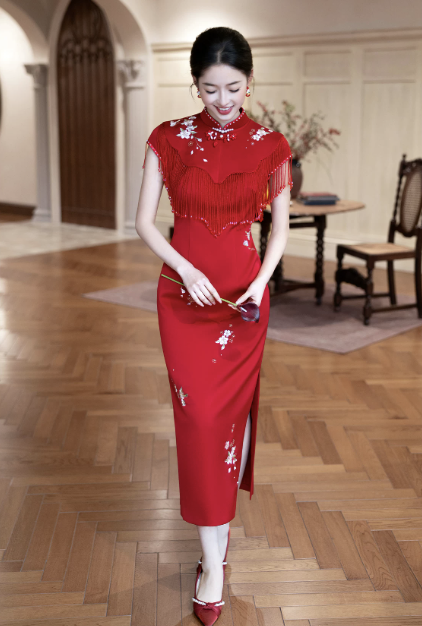 Sườn xám tua rua thêu hoa cổ tàu dáng ôm quý phái_I62