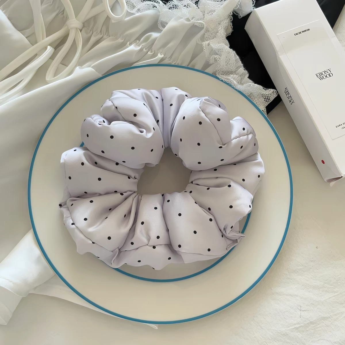 Scrunchie vải lụa chấm bi phồng_R04