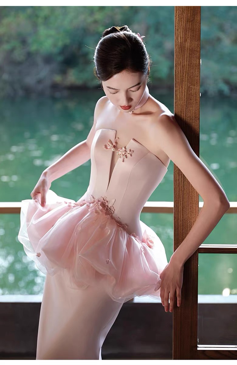 Váy dự tiệc hồng pastel cúp ngực peplum_I117