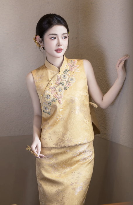Sườn xám gấm ánh kim thanh lịch_I87