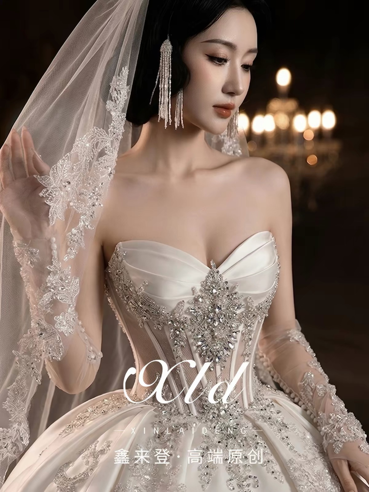 Váy cưới công chúa cúp ngực đính đá thêu họa_I150