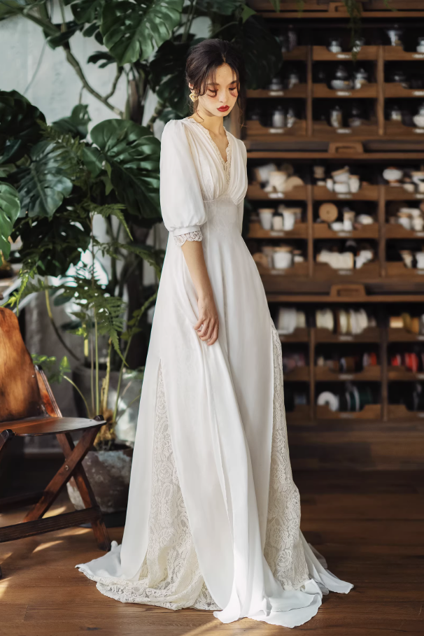 Váy cưới cổ V tay lửng ren vintage_I25