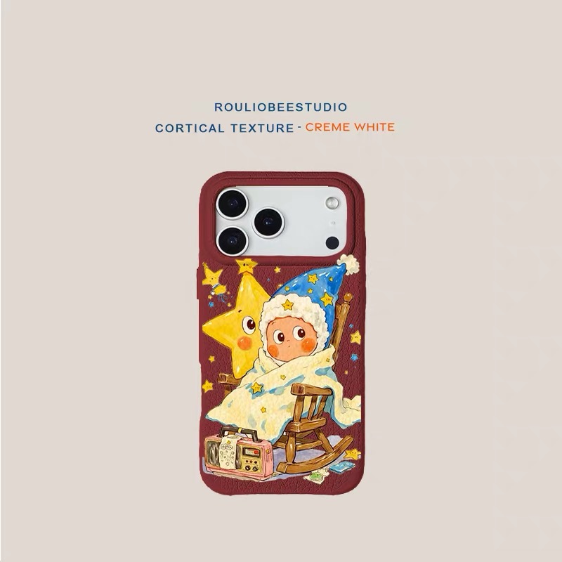 Ốp lưng em bé ngồi ghế gỗ dễ thương_O198 (Iphone, Huawei, Honor, OPPO, Vivo, Xiaomi & Redmi)