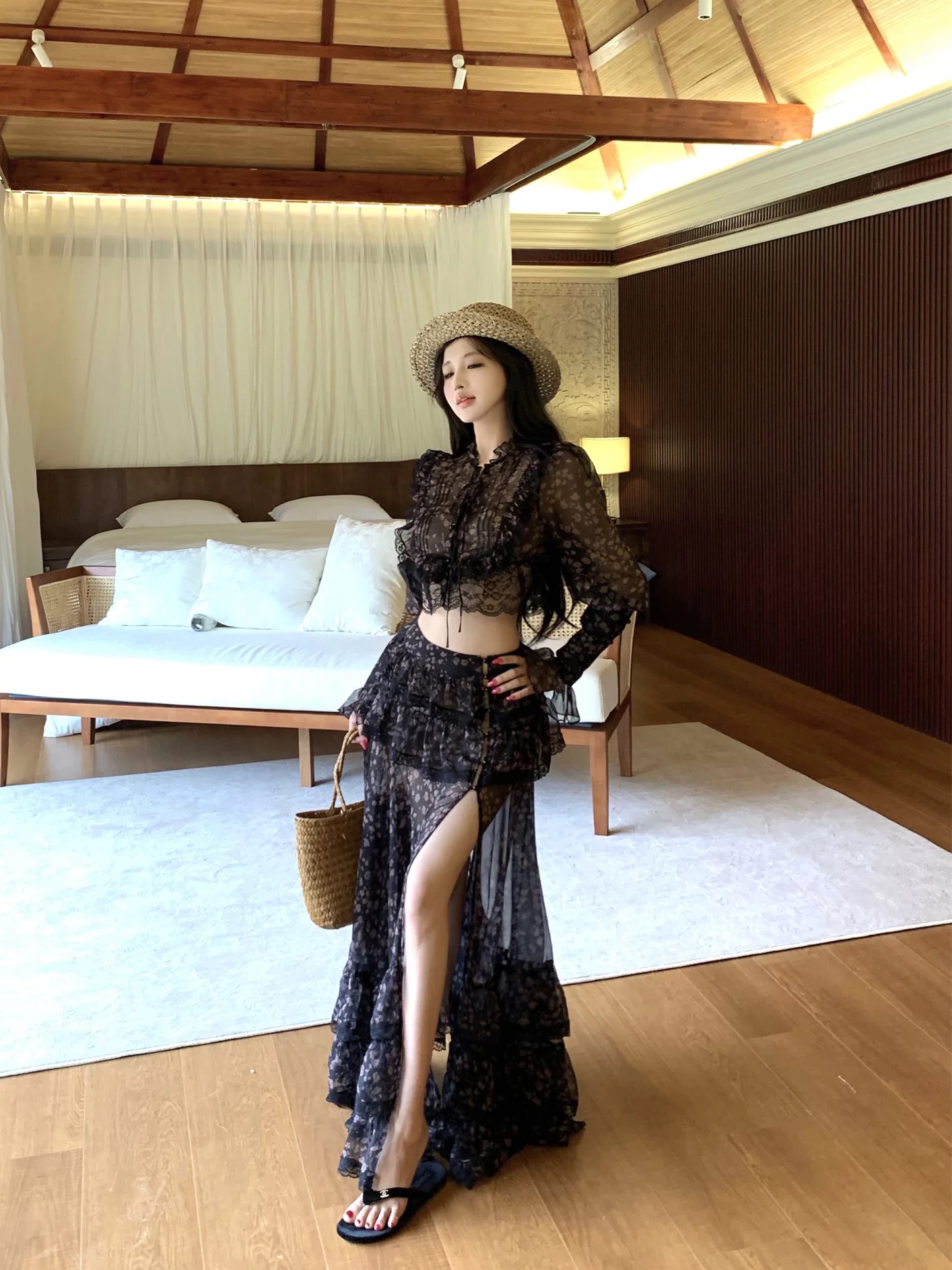 Đầm ren 2 món xẻ đùi phong cách vintage_V36