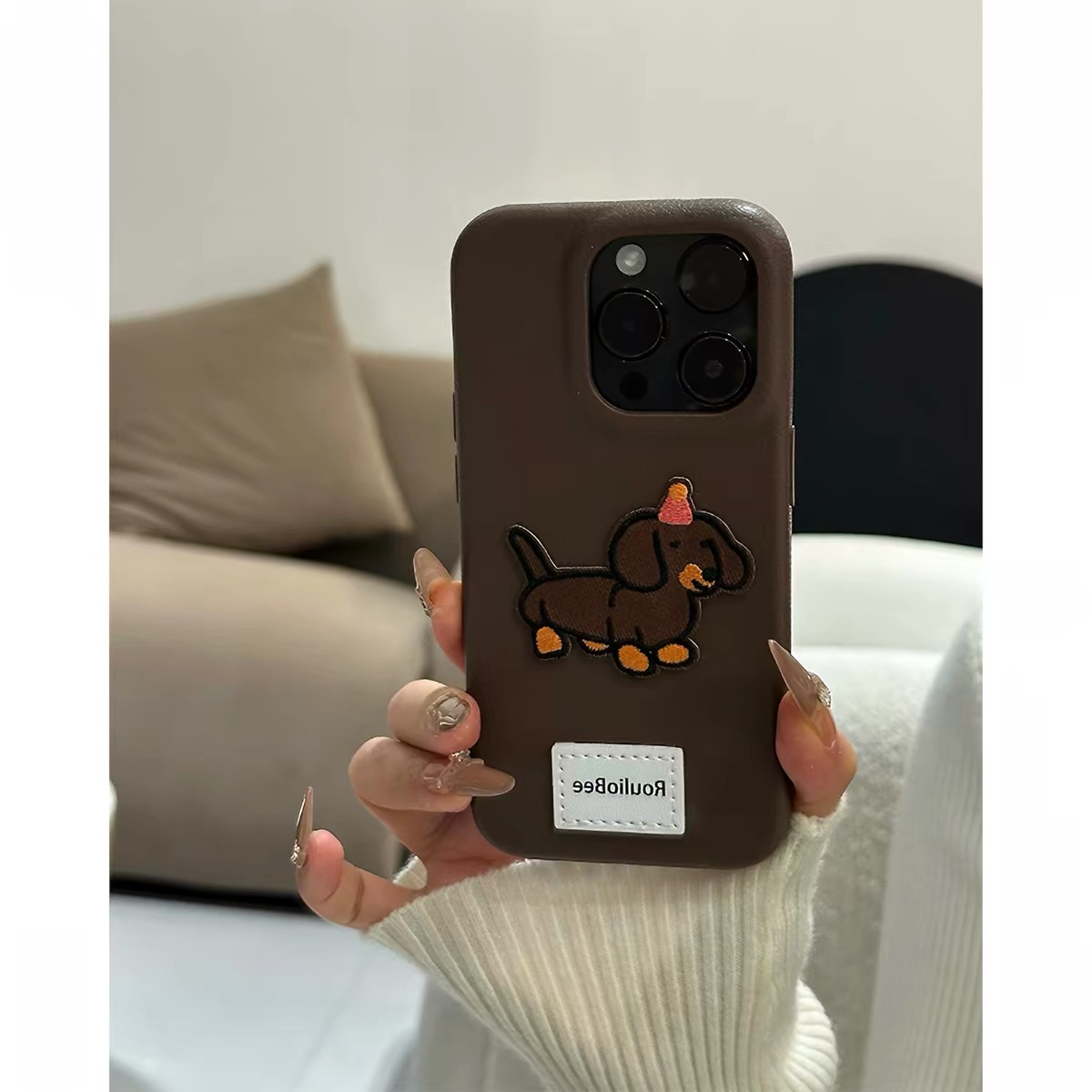Ốp lưng điện thoại da mềm thêu hình cún kèm dây đeo_O195 (Iphone & Huawei)