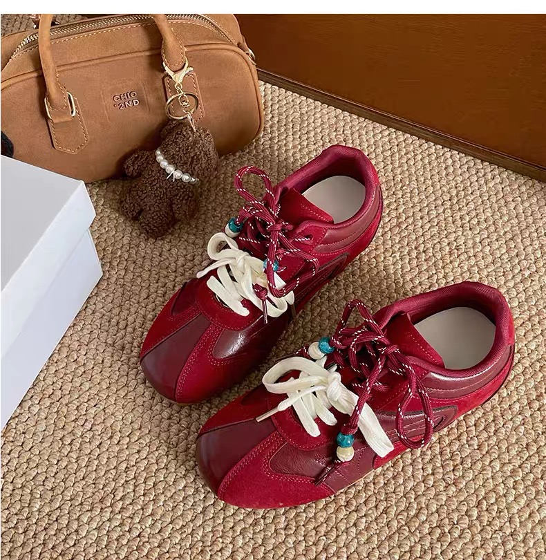 Giày sneaker nữ phối dây ruy băng đính hạt trang trí phong cách vintage_S10