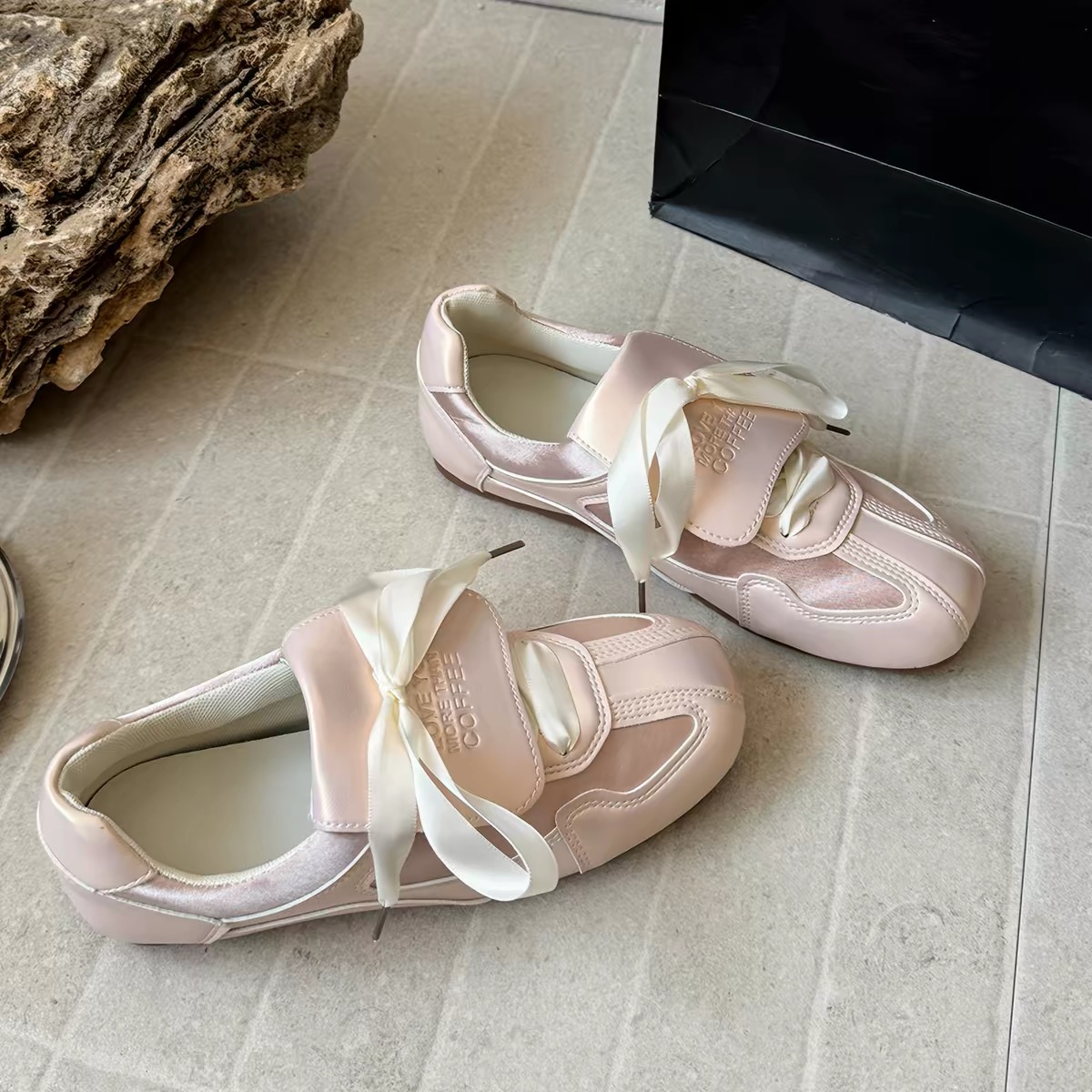 Giày sneaker nữ nơ satin phối màu pastel_S05
