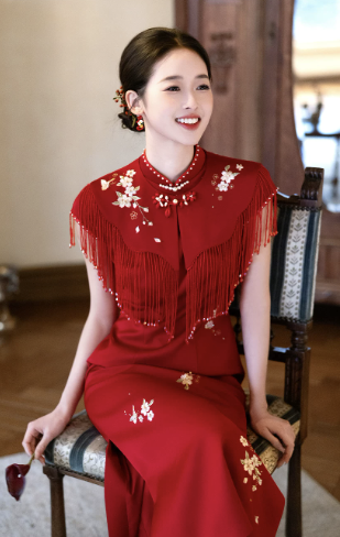 Sườn xám tua rua thêu hoa cổ tàu dáng ôm quý phái_I62