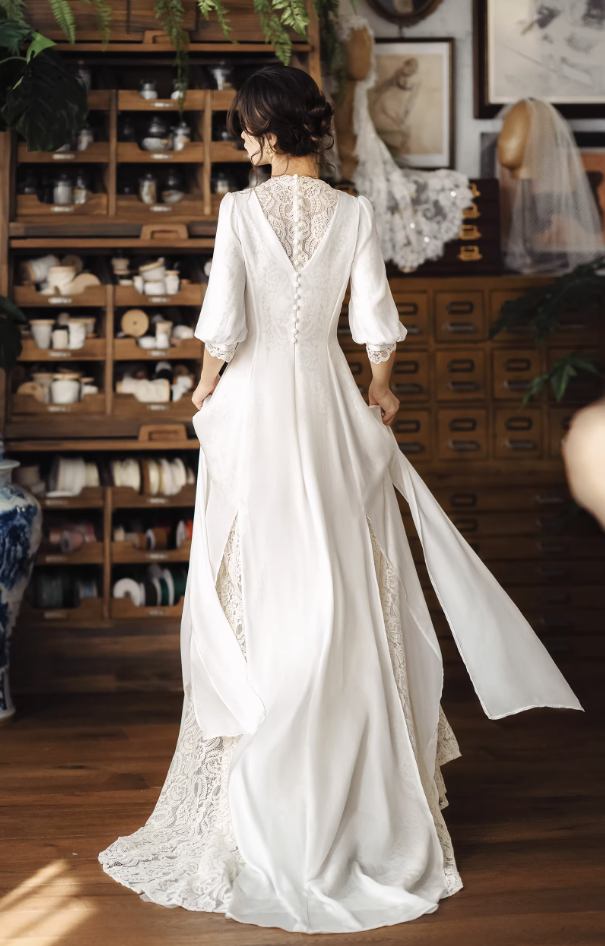Váy cưới cổ V tay lửng ren vintage_I25