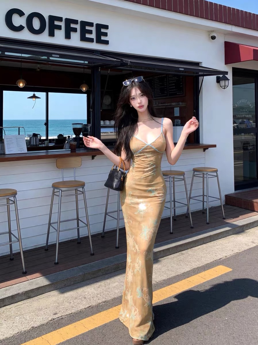 Váy ôm dáng cổ chữ V_Y69