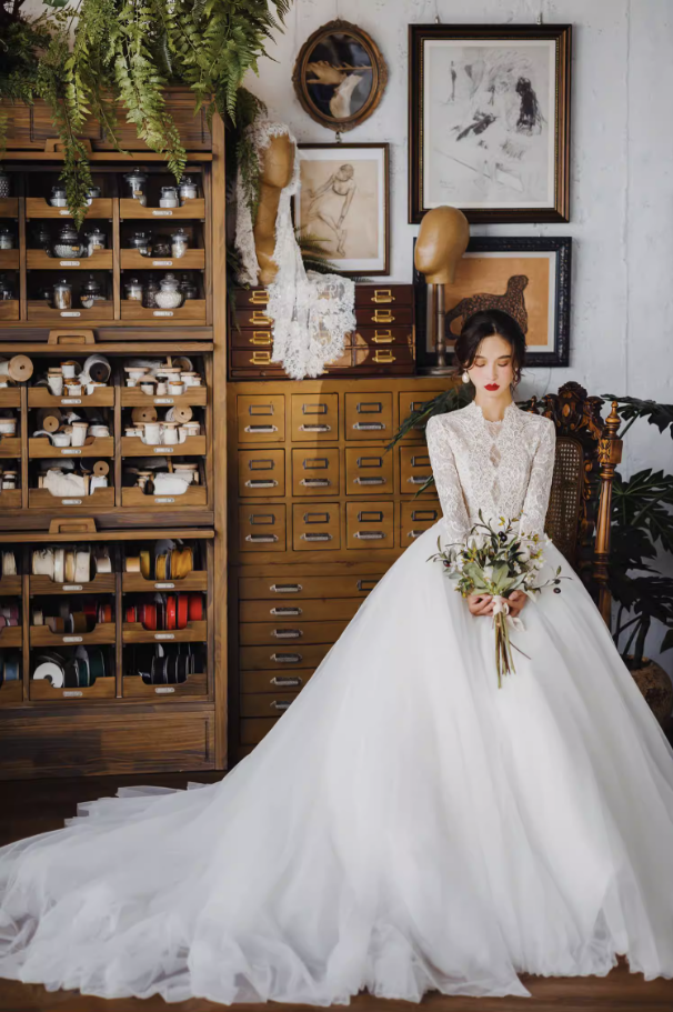 Váy cưới công chúa tay ren dáng bồng_I04