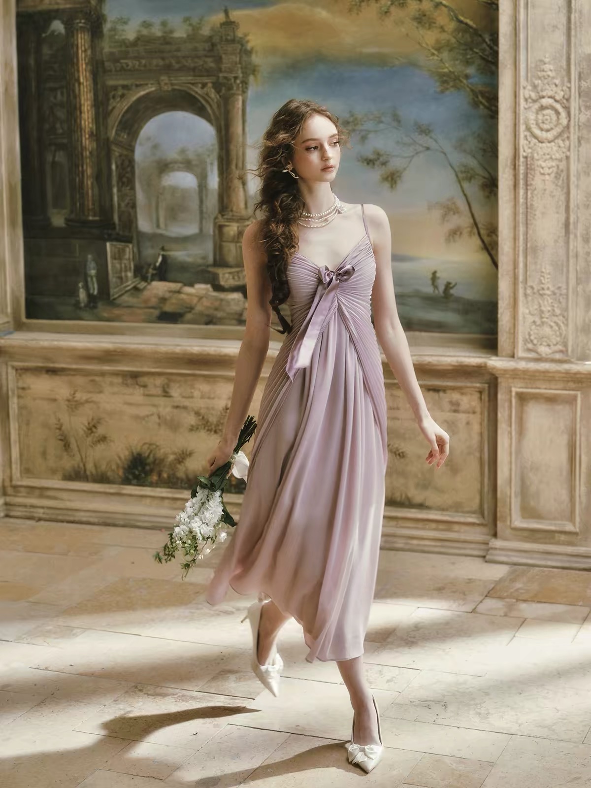 LaceMade váy satin xếp ly dáng dài_Y90