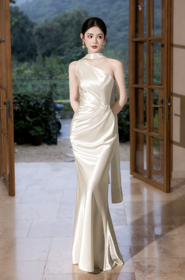 Váy lụa cổ yếm lệch vai thanh lịch_I59