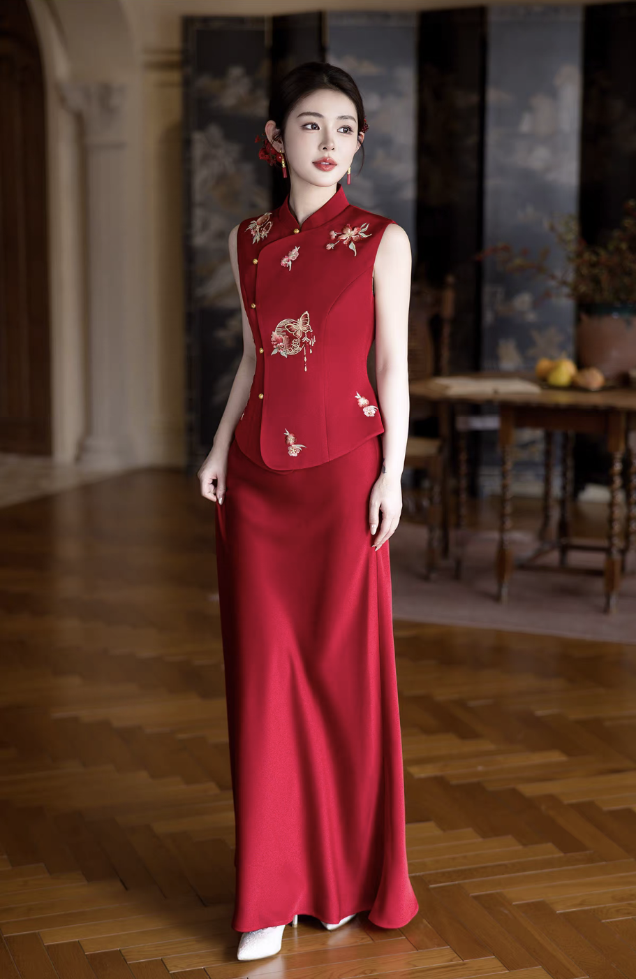 Sườn xám dáng ôm thêu hoa_I44