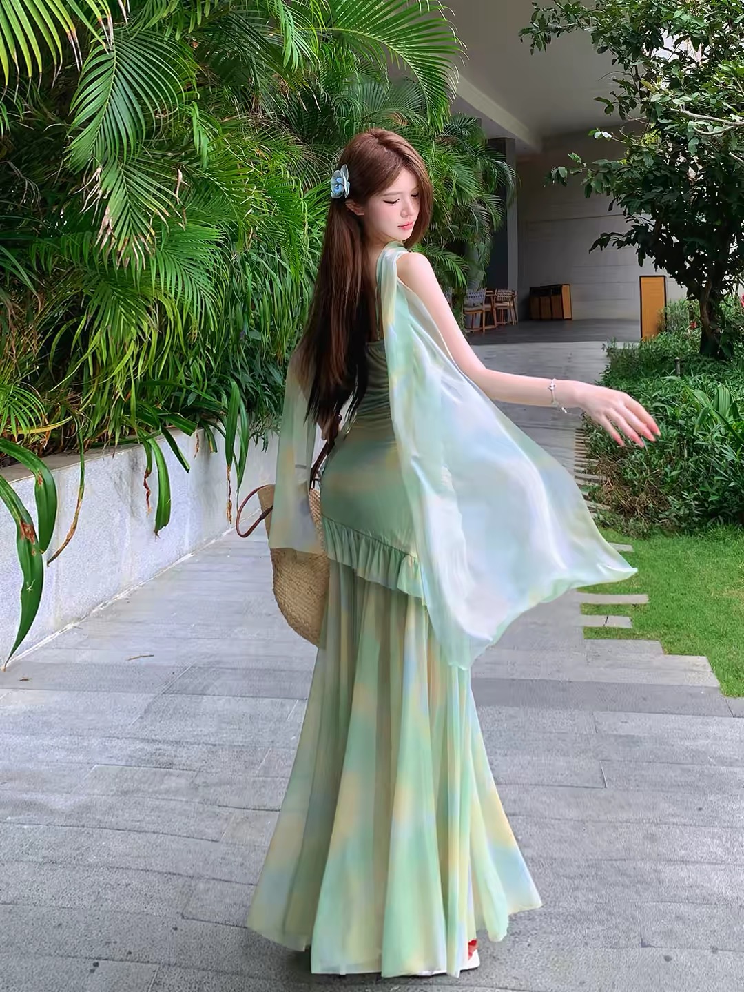 Váy dáng dài phối khăn choàng_Y80