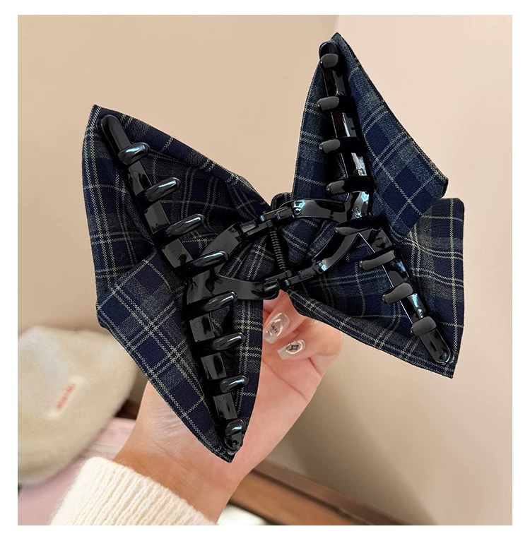 Kẹp tóc nơ caro đính charm gấu_T09