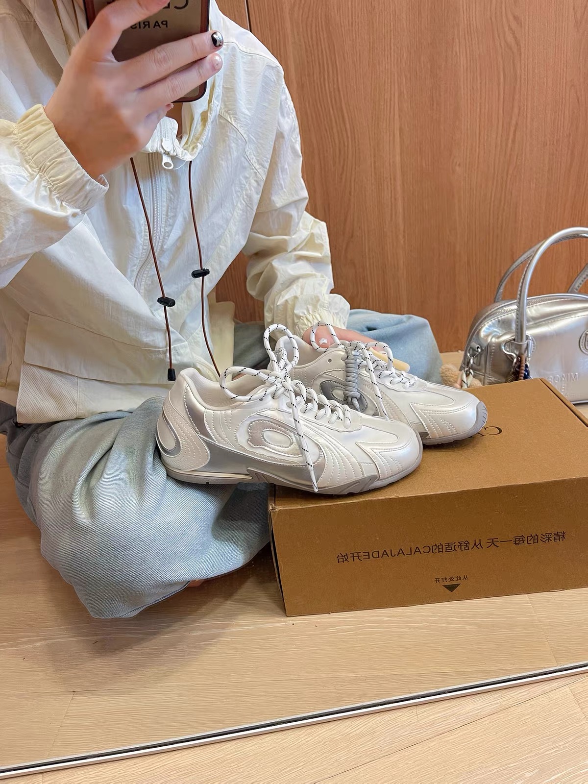 Giày sneaker nữ phối họa tiết thể thao độc đáo phong cách Y2K_S11