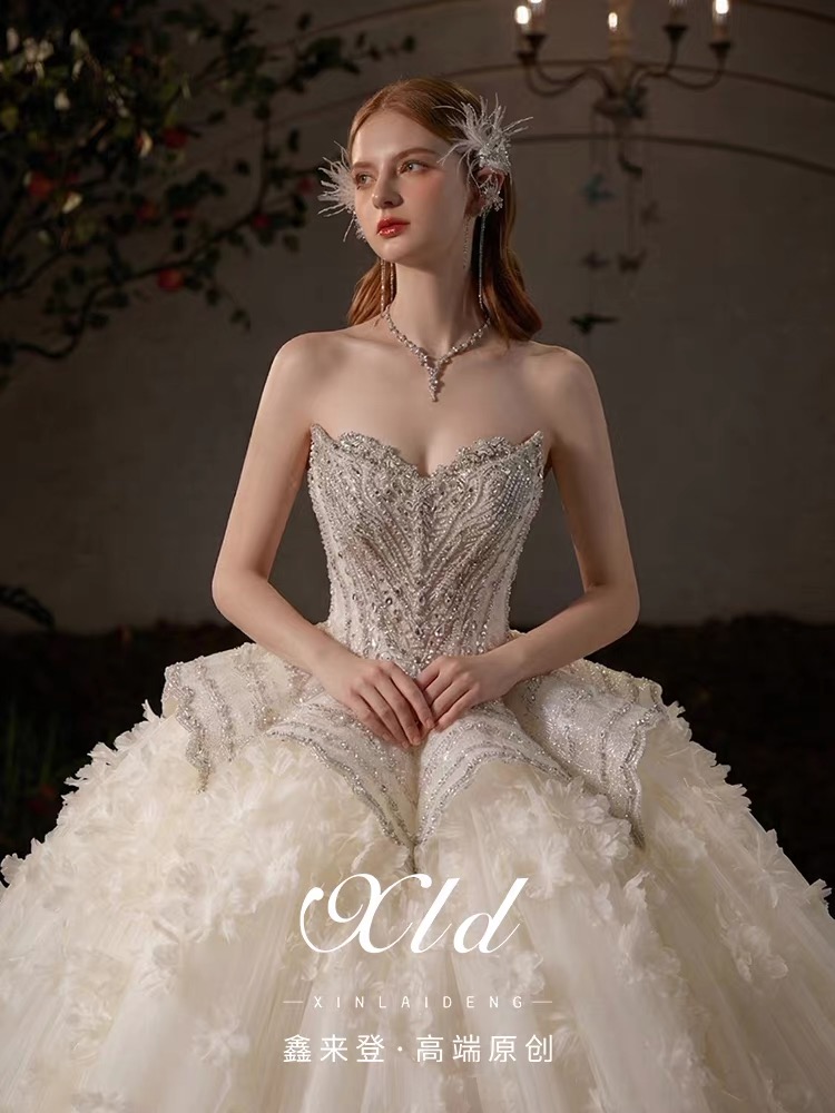 Váy cưới công chúa cúp ngực đính đá họa tiết ren hoa_134