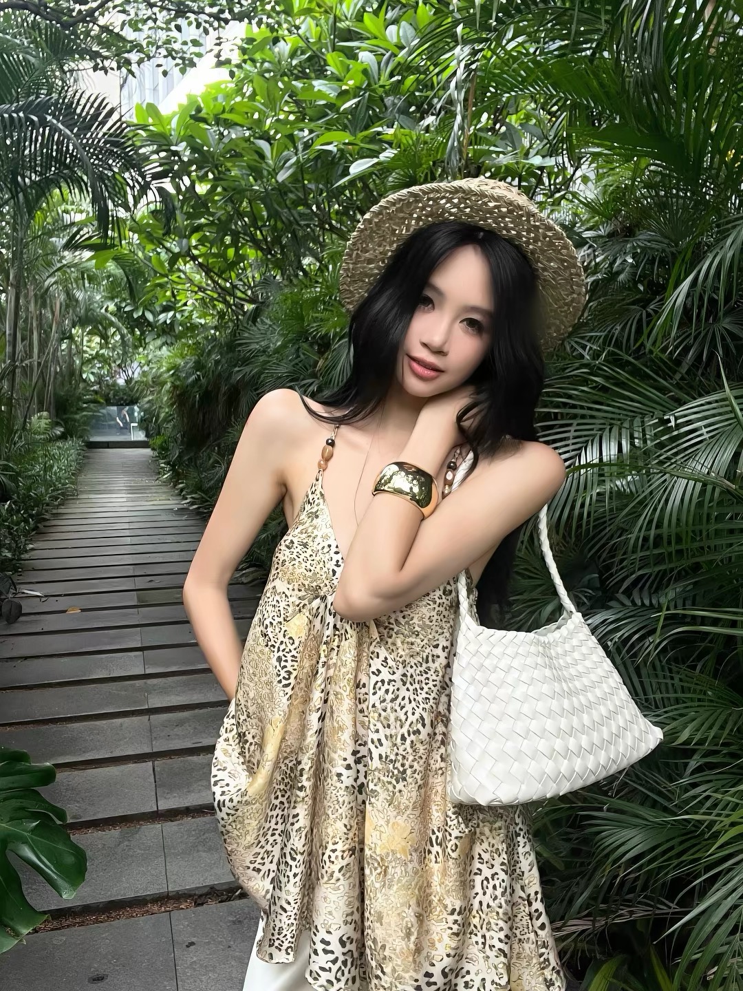Áo hai dây họa tiết da báo quần suông_Q08