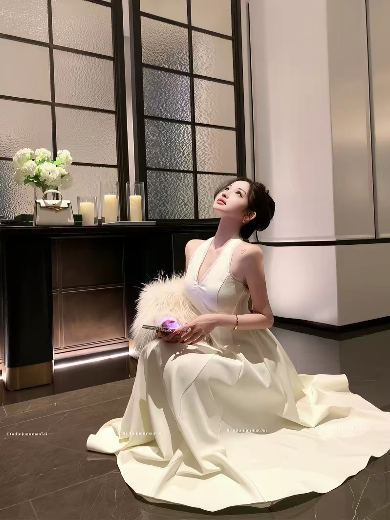 Đầm trắng cổ yếm dáng ballroom_Y41