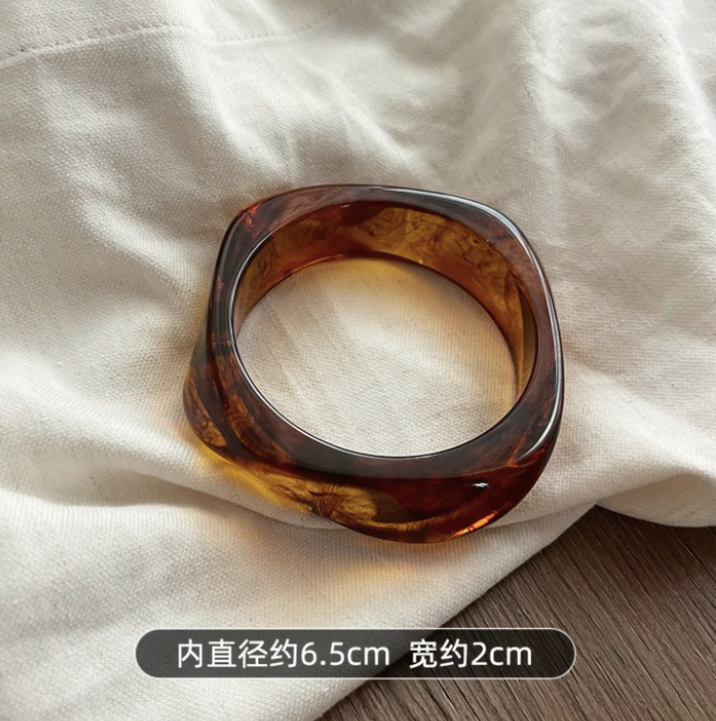 Vòng tay bản to vân đá_M01