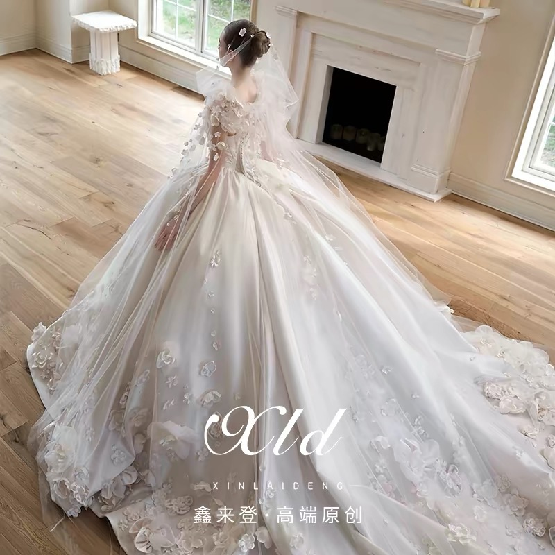 Váy cưới công chúa hoa thanh lịch_I136