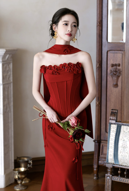 Sườn xám đỏ cổ yếm form ôm tôn dáng_I60