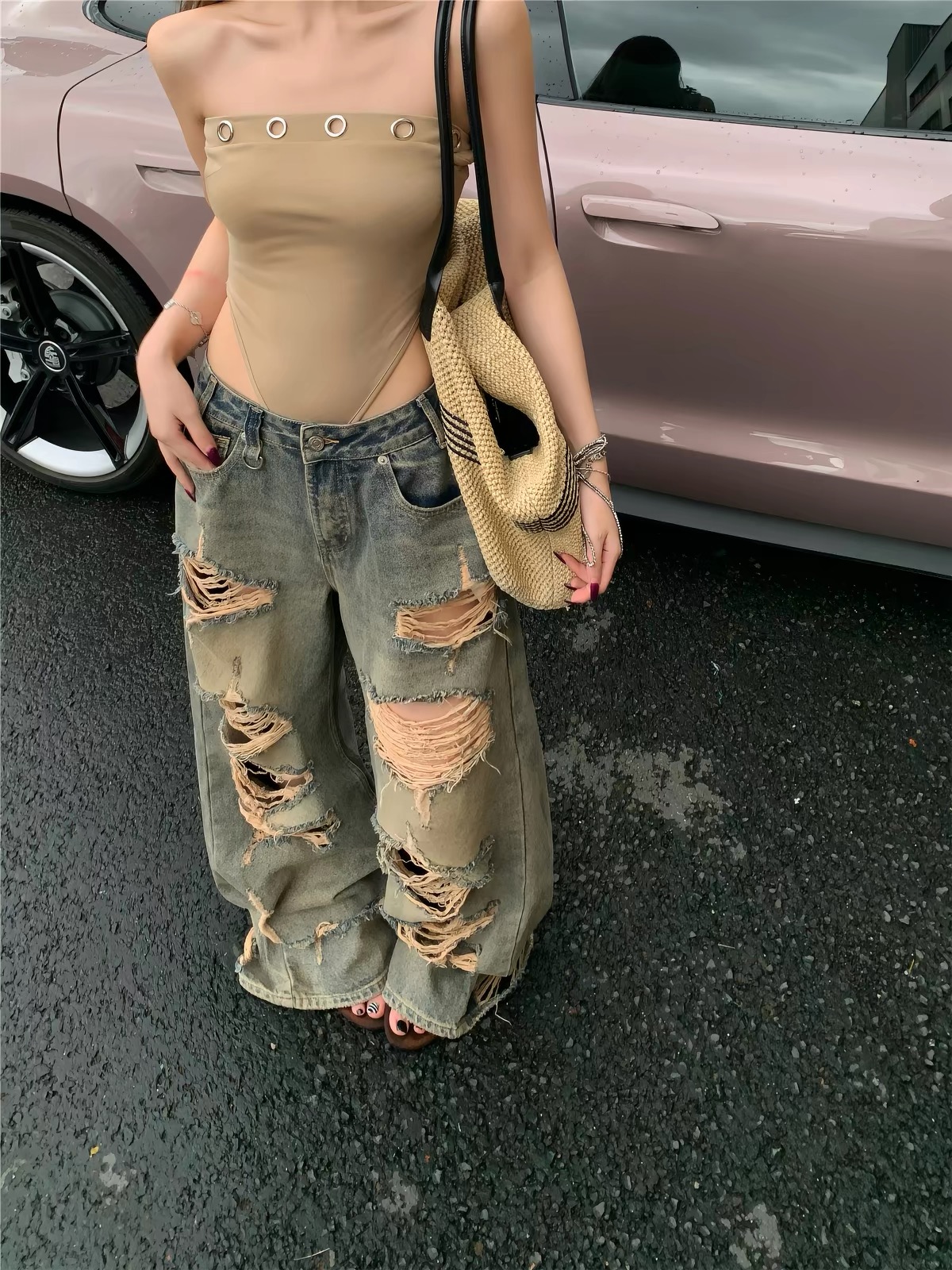 Áo body suit phối quần jean ống rộng rách_Q10
