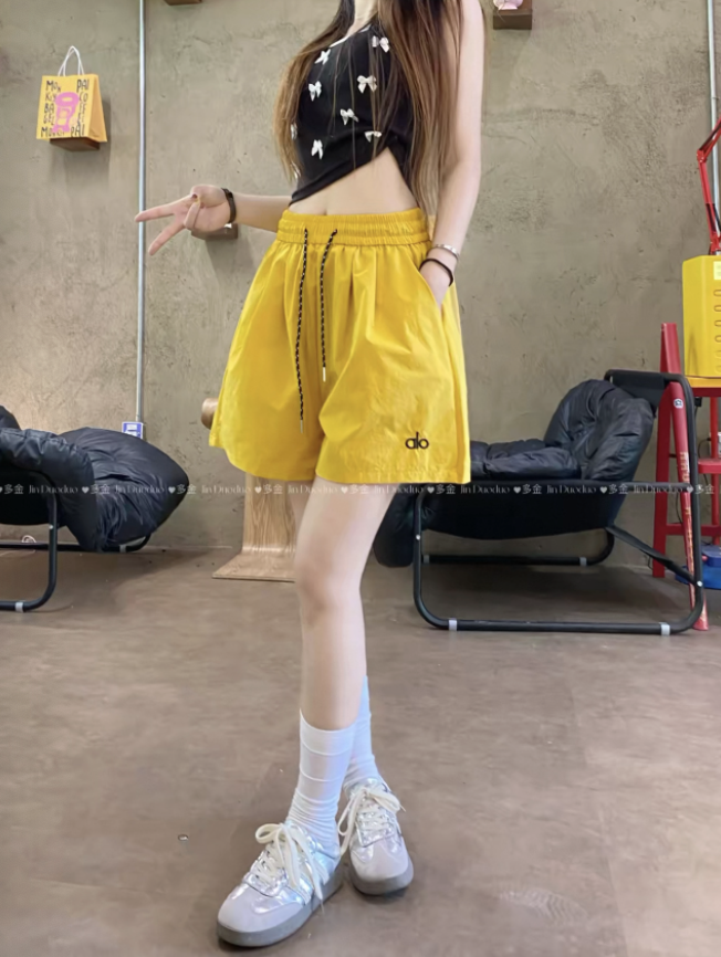 Quần short nữ thể thao lưng thun form suông thoải mái_Q02