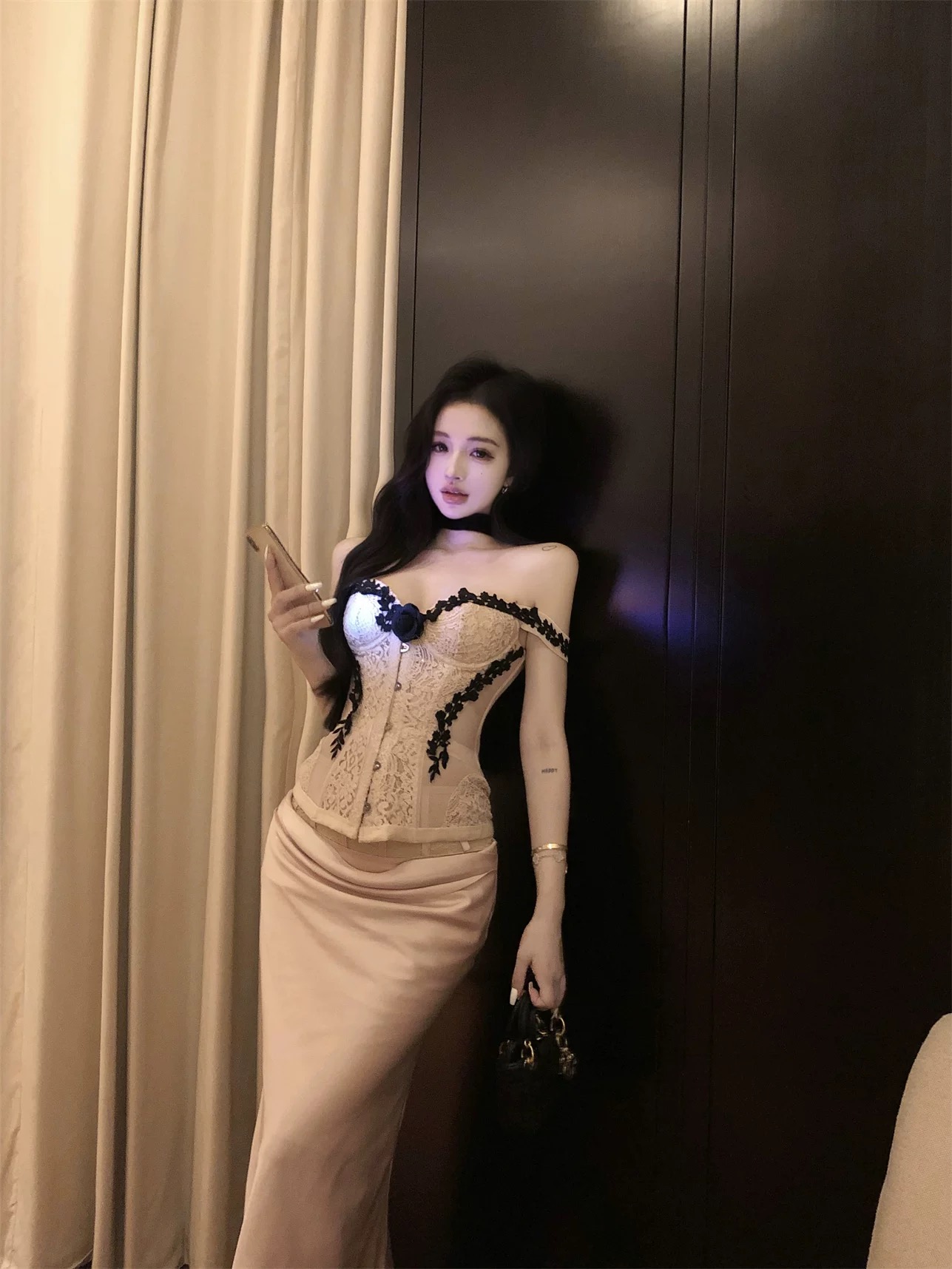 Váy corset trễ vai phối ren đen dáng ôm sang trọng_V32