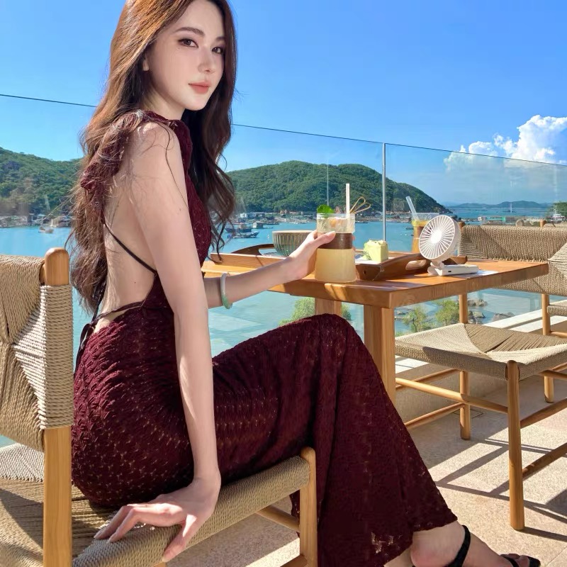 Váy ôm ren cổ V sâu_Y35