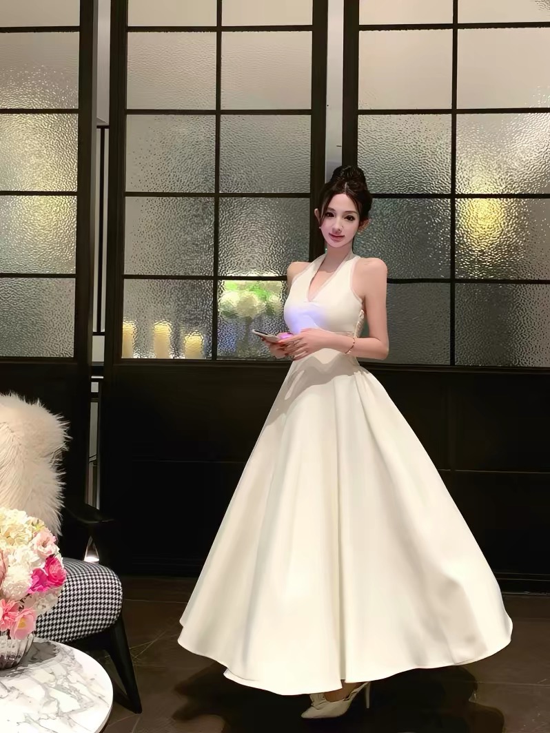 Đầm trắng cổ yếm dáng ballroom_Y41