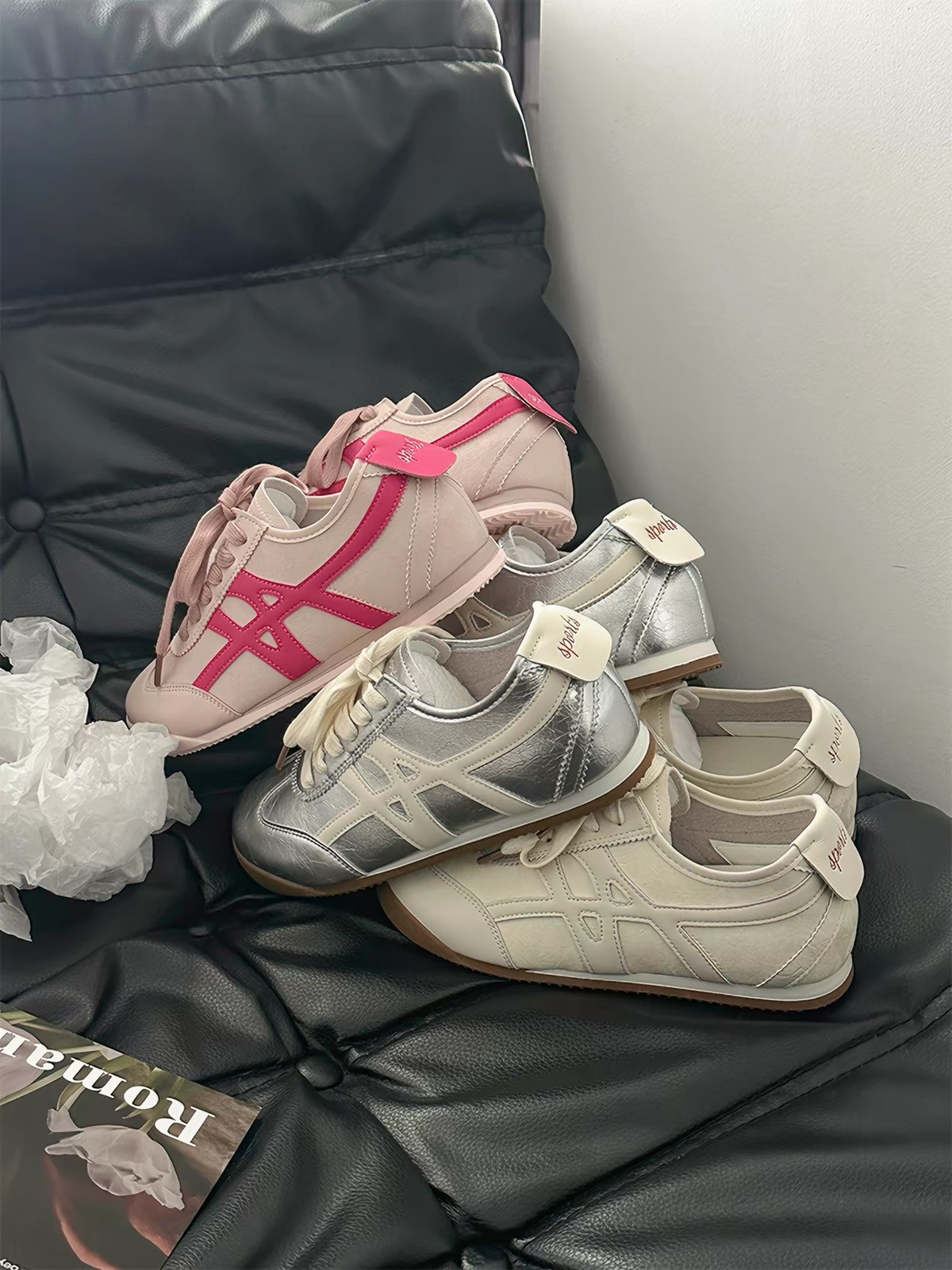 Giày sneaker dáng cổ điển phối sọc_S08