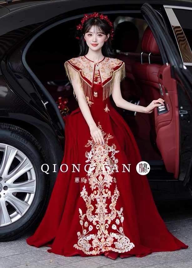 Váy dự tiệc cổ vuông thêu hoa tua rua_I112