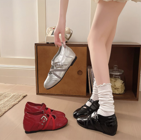 Giày Mary Jane quai chéo khóa bạc đính khuy_U07