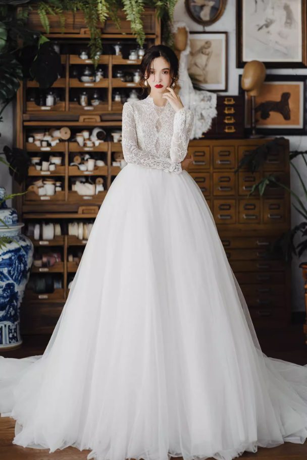 Váy cưới công chúa tay ren dáng bồng_I04